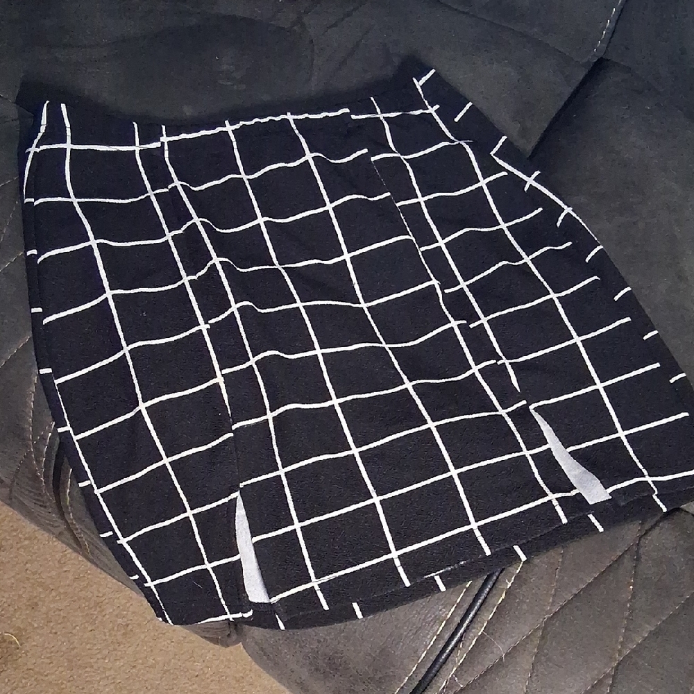 SHEIN Black and White Checkered Skirt